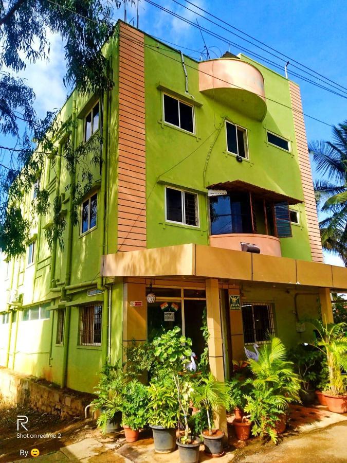 Oyo 75854 Hotel Harsha Residency Бангалор Екстериор снимка