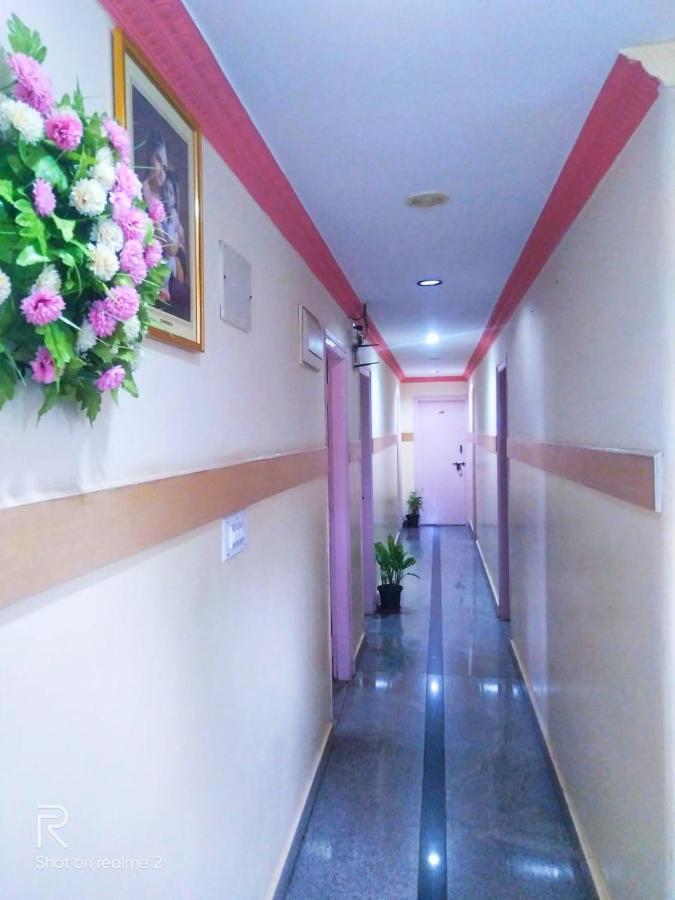 Oyo 75854 Hotel Harsha Residency Бангалор Екстериор снимка
